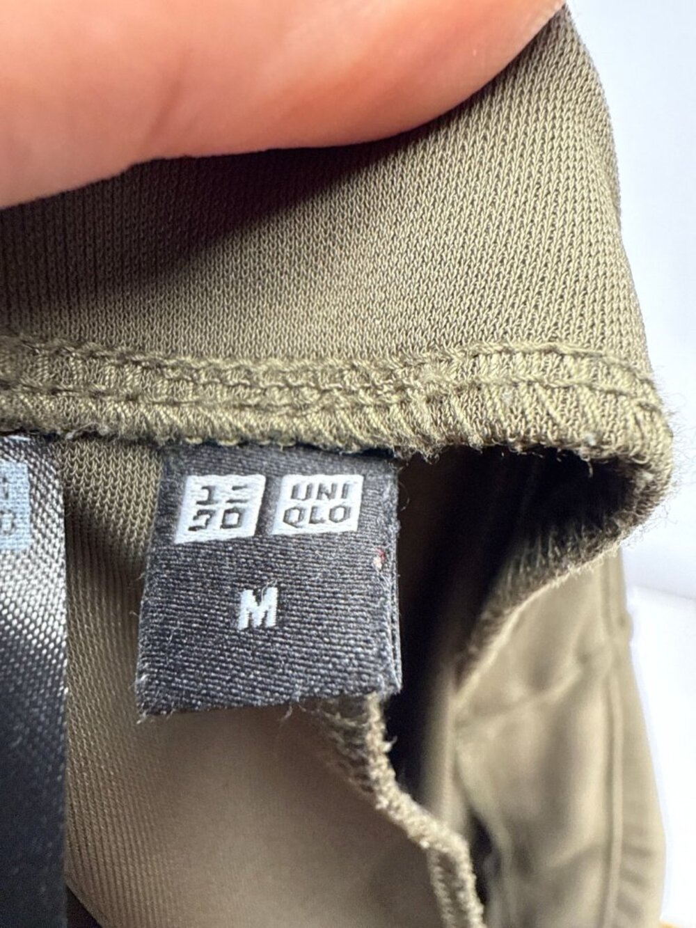 UNIQLO Elastic Waist Wide Leg Stretch Khaki Olive Green Pants Size M‎ - Picture 8 of 8